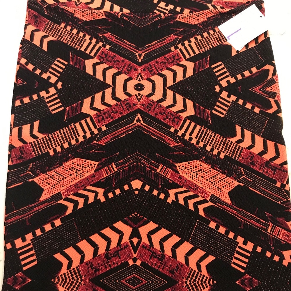 New with tags Lularoe Cassie Skirt